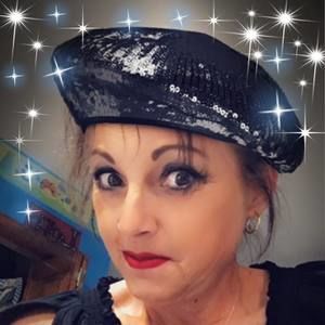 Meet your Posher, Beth